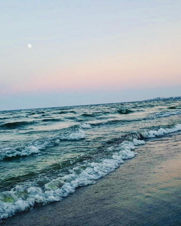 Mamaia Moonlight Apartment מראה חיצוני תמונה